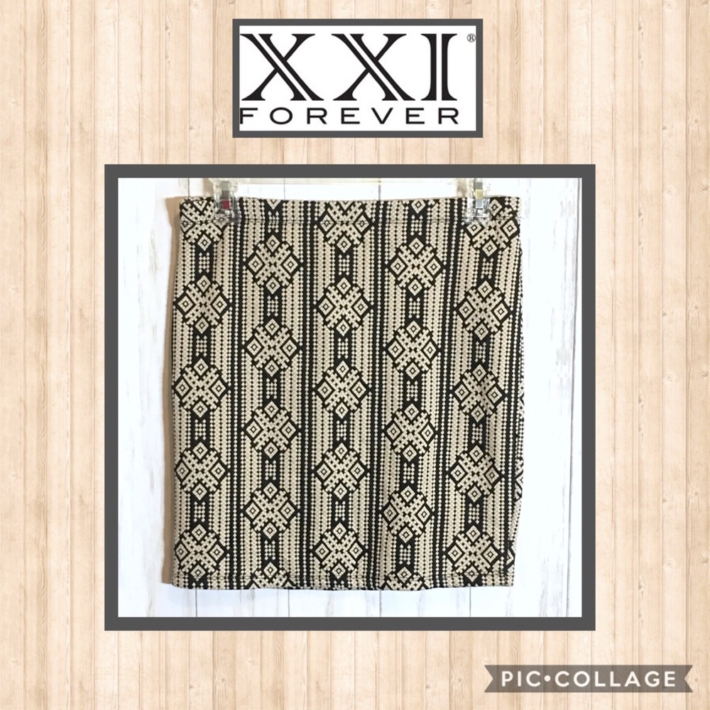 NWT Forever 21 Black/Tan Mini Skirt